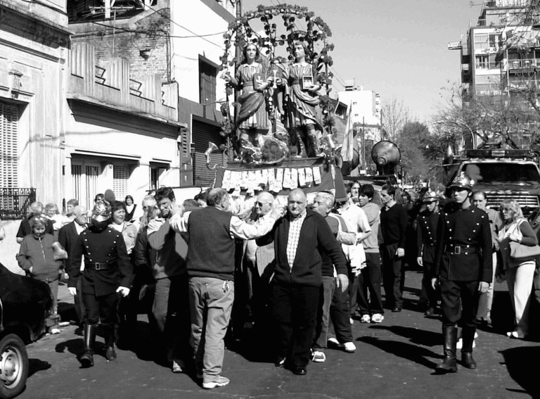SAN COSME Y SAN DAMIÁN. Y aquellos contingentes de “tanos” que celebraban en Floresta…