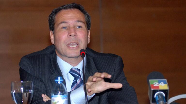 FISCAL NISMAN. Muerte, misterio, medios, miedos…