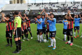 Un escándalo empañó la goleada del Albo: le ganaba 4 a 1 a Chacarita, y fue suspendido por incidentes a 3 minutos del final