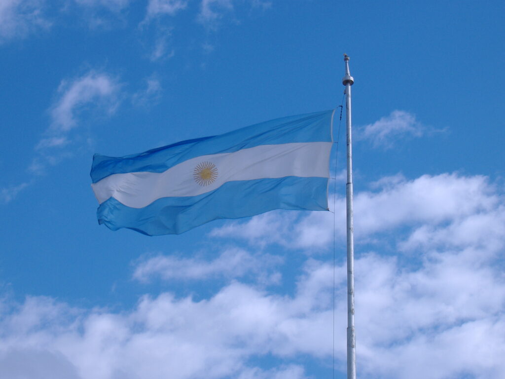 Bandera_argentina_-_Monumento_a_la_Bandera