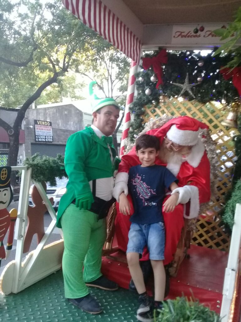 papa noel en floresta