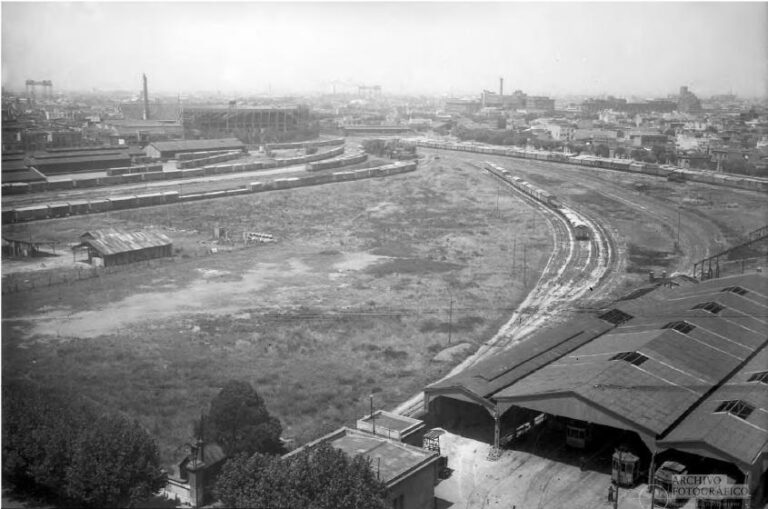 09-casaamarilla1949