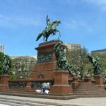 Monumentos a San Martín, de Santiago a Buenos Aires