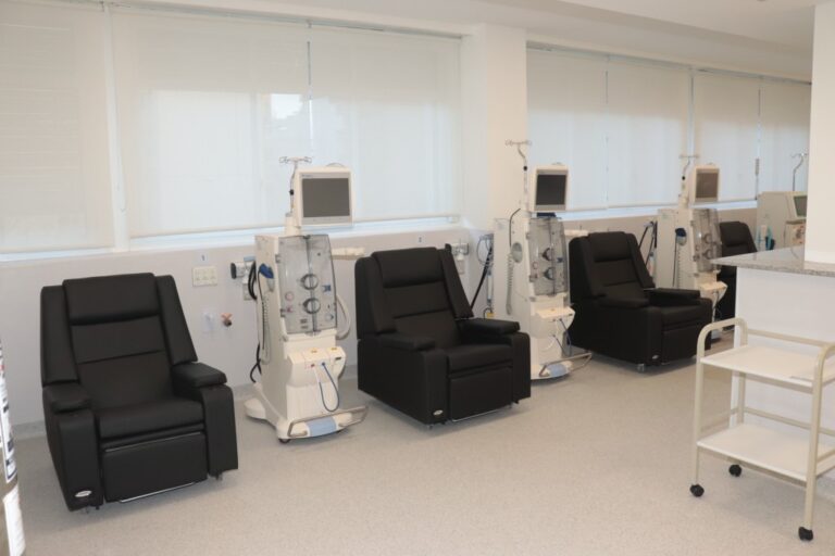 Sillones de tratamiento Sala de Diálisis Hosp Fernández