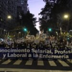 Enfermeros marchan contra Milei,  y reclaman a Jorge Macri
