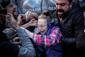 04-represion