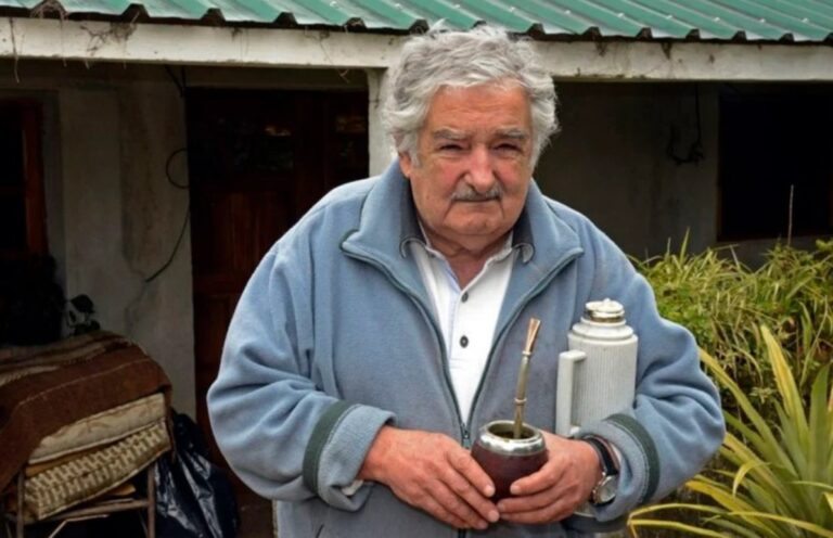 14-mujica