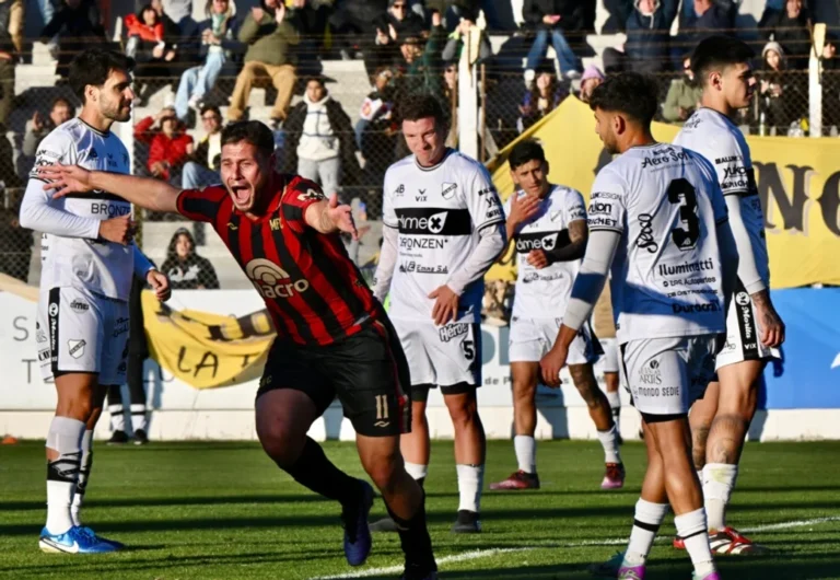18-madryn all boys