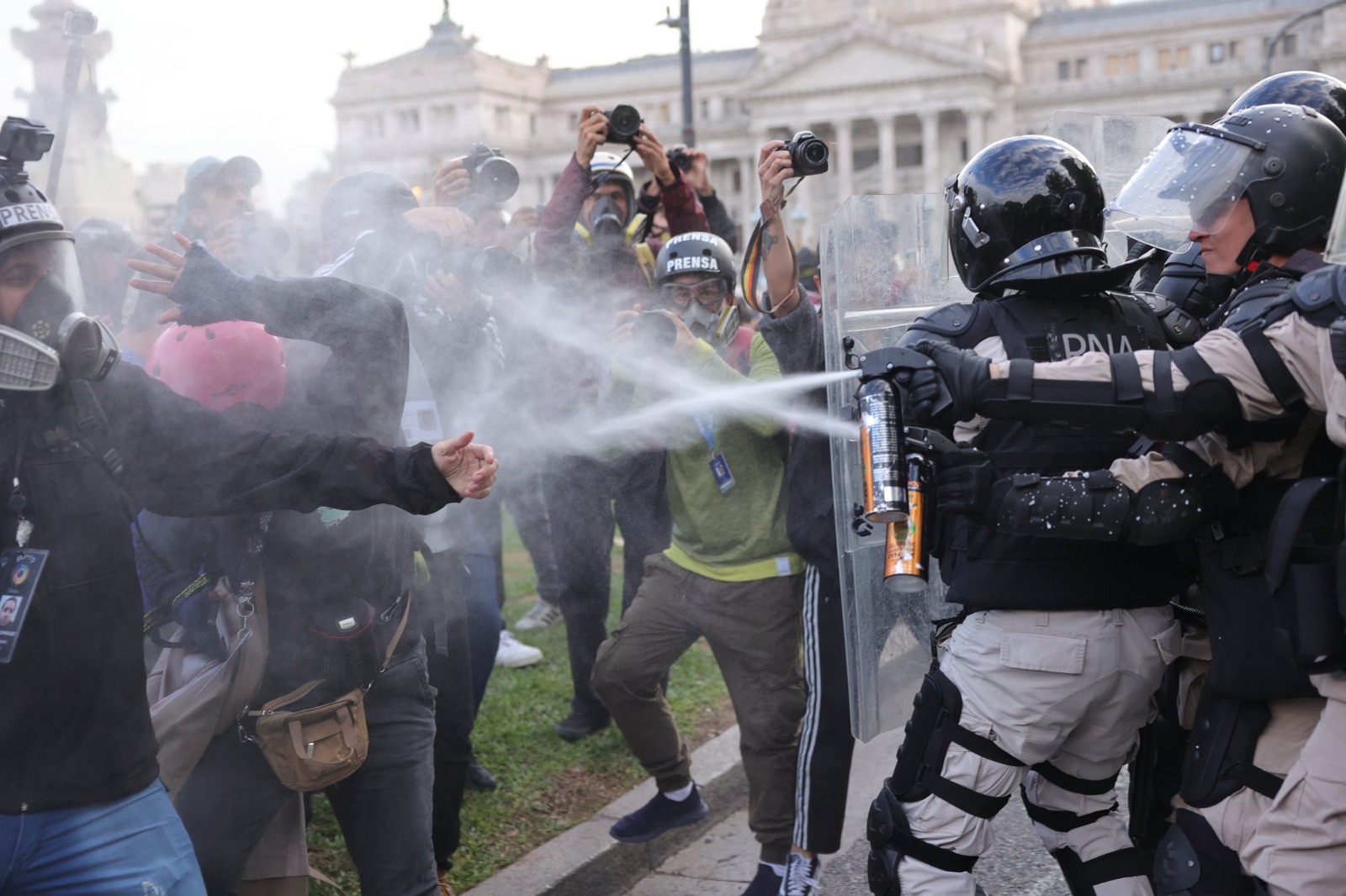 21-represion gendarmeria