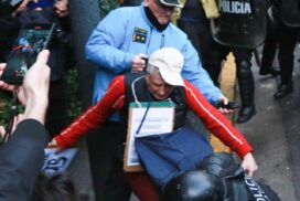 23-represion