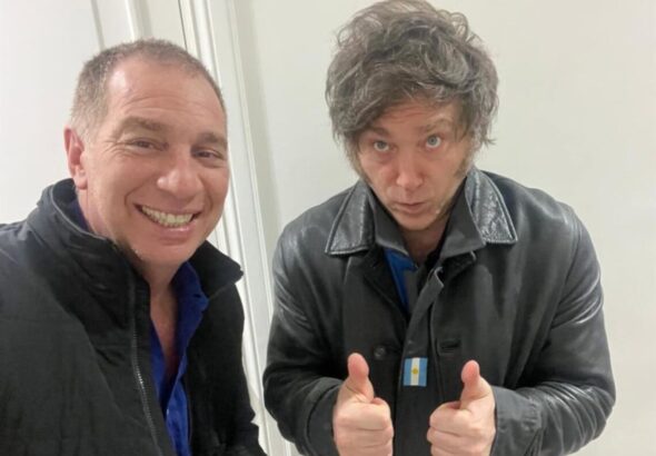 El nuevo ministro de Interior de Argentina, Diego Santilli, junto al presidente del país, Javier Milei, en una imagen publicada en su cuenta en X como agradecimiento al mandatario por el nombramiento