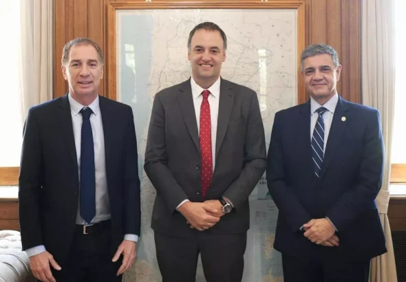 04-reunion macri santilli