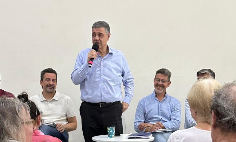 05-jorge macri en liniers