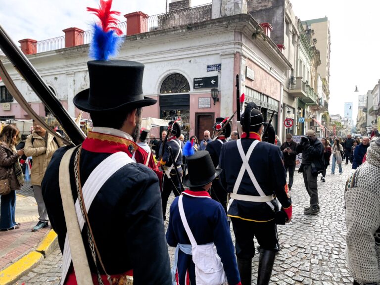 Desfile de Cuerpo de Voluntarios Patriotas de la Unión y Vizcaínos del Río de la Plata (3)