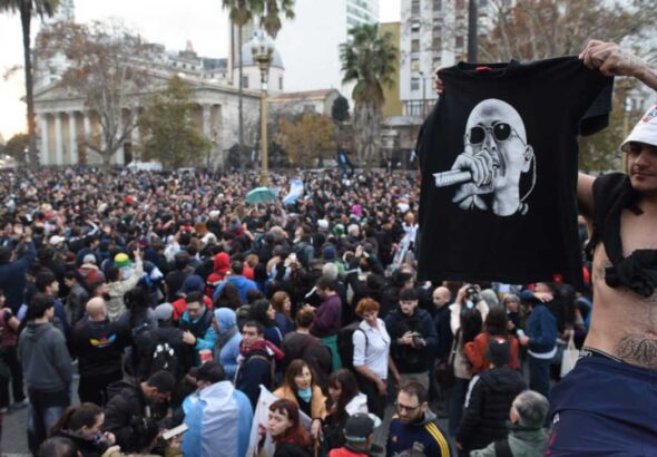indio plaza de mayo