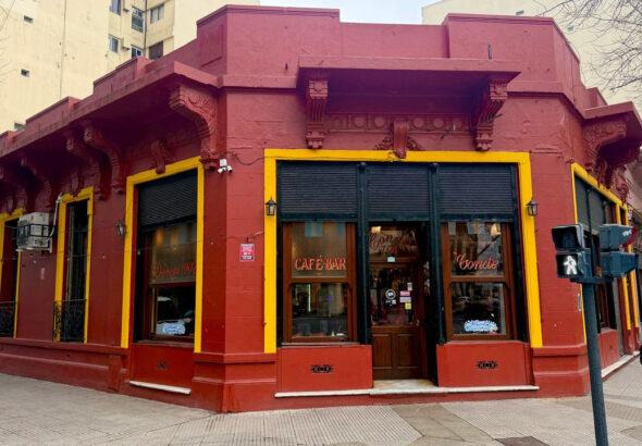 bar