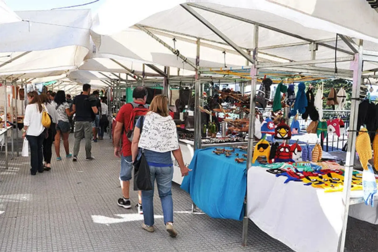 artesanos plaza francia